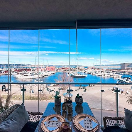 Holmestrand, Leilighet Pa Bryggekanten Luaran gambar